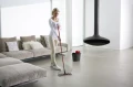 Vileda Zestaw UltraMax BOX - mop płaski + wiadro, w działaniu